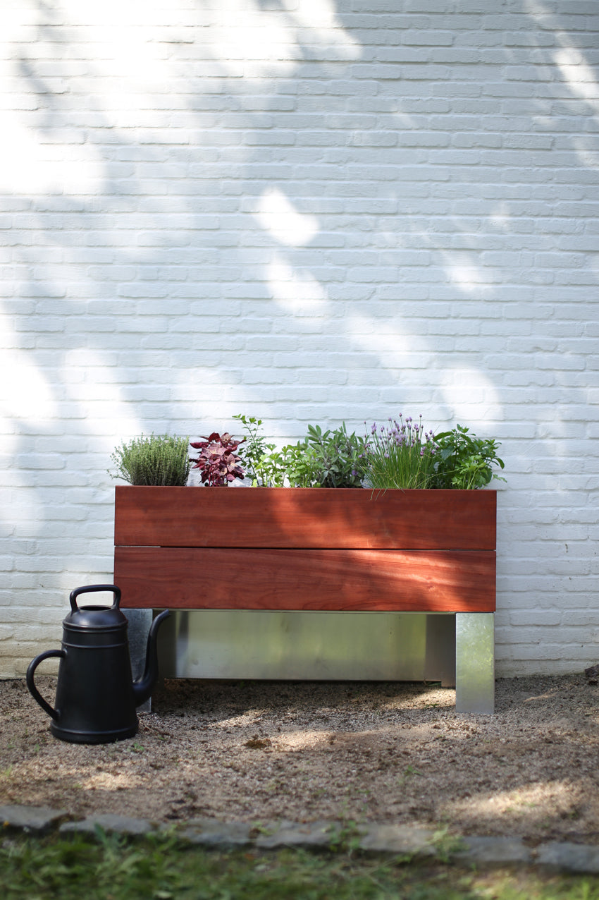 1/2  Cult Tradewinds Planter